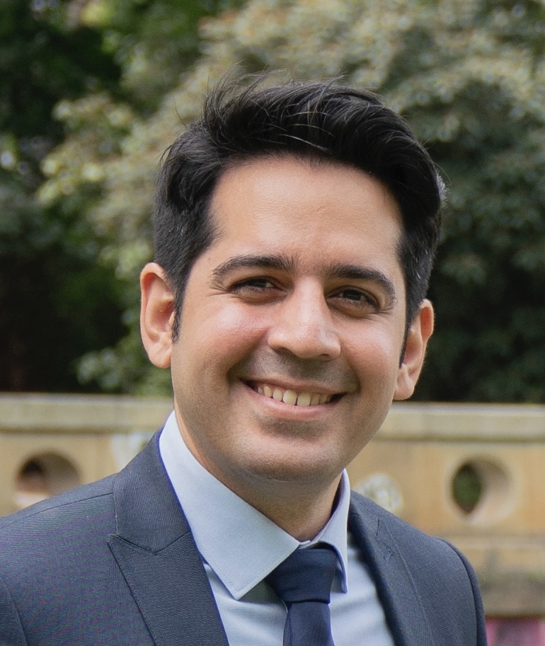 Dr. Kamran, sports scientist and therapist based in Berlin